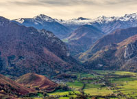 Randonn�es et ski de randonn�es en montagne dans les Pyr�n�es