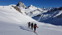 Randonn�es et ski de randonn�es en montagne dans les Pyr�n�es
