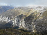 Randonn�es et ski de randonn�es en montagne dans les Pyr�n�es