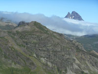 Randonn�es et ski de randonn�es en montagne dans les Pyr�n�es