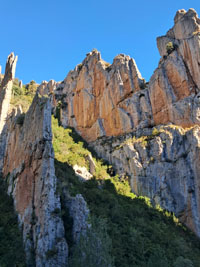 Randonn�es et ski de randonn�es en montagne dans les Pyr�n�es